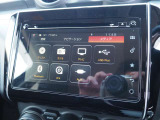 純正メモリーナビ!CD、DVD、USB、AUX、BT接続、地デジの視聴も可能です!