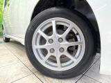 【純正14インチアルミホイール】外観にマッチした純正アルミホイールを装着しております。各種社外アルミホイールや、スタッドレスタイヤも取扱いしております。是非ご相談ください♪