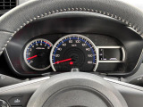 【スピードメーター】メーターがシンプルで見やすく運転しやすいですね!