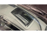 自動車保険に関しても、メルセデス・ベンツ専用のプログラムをご用意しております。飛び石や落下物などでのフロントガラスの修理が必要となった場合、最大で9万円分の補償を致します。