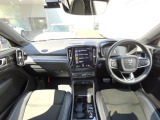 XC40 T4 AWD Rデザイン 4WD 