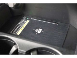 ワイヤレス充電搭載!対応した機器を置くだけで充電することが可能です!