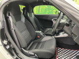 運転席シート廻りは使用感も少なく、良好な状態となっています。丁寧に使われていたことがよくわかりますね。