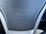 運転席側エアバックです。万が一の時に安心です