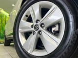 【純正17インチアルミホイール】外観にマッチした純正アルミホイールを装着しております。各種社外アルミホイールや、スタッドレスタイヤも取扱いしております。是非ご相談ください♪