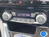 オートエアコンで温度を設定するだけで快適な車内環境を維持することができます!