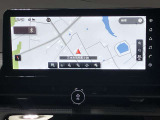 12.3インチワイドディスプレイを採用。情報を同時に表示できる3分割画面も可能。NissanConnect サービスの多様なコンテンツで、セレナと過ごす毎日に驚きと発見を提供します!