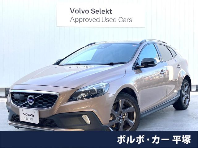 V40クロスカントリー D4 SE ディーゼル