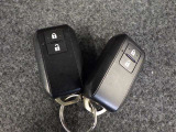 スマートキー2本揃っています。