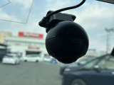 【ドライブレコーダー】時間に合わせた情報をしっかりと録画録音いたします。運転に際してのトラブルや事故などの映像もしっかりと録音録画いたします。