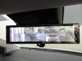 スマートルームミラー付きで後部座席に乗車してても後方がしっかり見れます