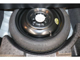 スペアタイヤ付いてます