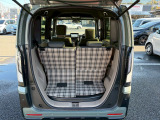 ラゲッジスペースです。荷物を積むスペースが十分に確保されております!!