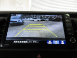 バックカメラの画像です。ガイドラインがスムースな車庫入れをサポートいたします!車庫入れの安心感がアップしますね☆