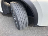 タイヤの状態は良好です!安全に走行する為には空気圧の確認をはじめ溝の深さ、ひび割れ等の点検が必要です!