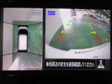 アラウンドビューモニターで車庫入れも空から見ている様に駐車できラクラクです。