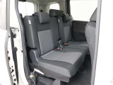 2列目シートです!コンパクトな車体ながら広々とした空間を保持しています♪