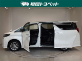 両側パワースライドドア付きだから、狭い駐車スペースなどでの 乗り降りラクラク!小さなお子さまのいるご家庭には嬉しい装備。