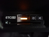 デザインスッキリのビルトイン『ETC』!高速道路の特典はもちろん、キャッシュレスなので料金所では徐行するだけで通過可能です!