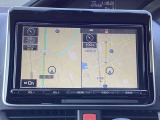 純正9インチナビを搭載しております。大画面で視認性が良いので扱いやすいです。