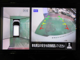 アラウンドビューモニターで車庫入れも空から見ている様に駐車できラクラクです。
