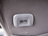 運転席・助手席シートバックには、USB外部入力端子がついています。