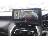 バックガイドモニターで、後方を確認しながら安心して駐車することができます。運転初心者も熟練者も必須の機能ですよ!