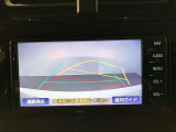バックガイドモニターで、後方を確認しながら安心して駐車することができます。運転初心者も熟練者も必須の機能ですよ!