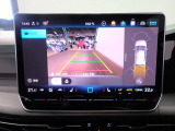 バックモニターも鮮明に映ります。駐車が苦手な方も安心ですね。