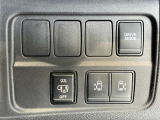 ドライブブモードの切り替えスイッチやオートスライドドアスイッチ等が配置されています♪