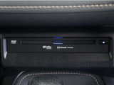 車内でCD DVDのメディアが楽しめます。