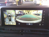 アラウンドビューモニター付き!車両を真上から見ているような映像で車庫入れも安心!!