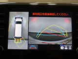 パノラミックビューモニター付きで、車両の周囲を確認することができるので安心できますね♪