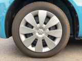 14インチスチールホイールとフルホイールカバーの仕様です。