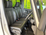 運転席シート廻りは使用感も少なく、良好な状態となっています。丁寧に使われていたことがよくわかりますね。