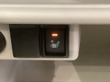 シートヒーターが付いています!寒い日に便利な装備ですね。