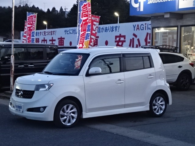 bB 1.3 Z エアロ パッケージ 4WD 