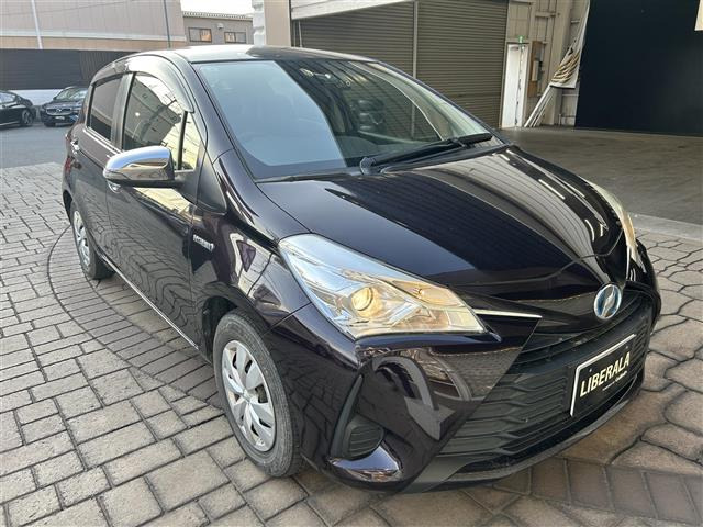 ヴィッツ1.5 ハイブリッド ジュエラ修復歴無し