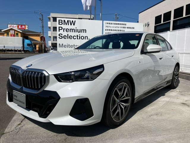 5シリーズセダン 523d xドライブ Mスポーツ 4WD 