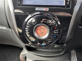 【オートエアコン】車内温度を感知して自動で温度調整をしてくれるのでいつでも快適な車内空間を創り上げます!