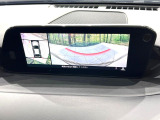 【360&deg;ビューモニター】専用のカメラにより、上から見下ろしたような視点で360度クルマの周囲を確認することができます☆死角部分も確認しやすく、狭い場所での切り返しや駐車もスムーズに行えます。