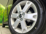 【純正15インチアルミホイール】外観にマッチした純正アルミホイールを装着しております。各種社外アルミホイールや、スタッドレスタイヤも取扱いしております。是非ご相談ください♪