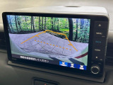 【バックカメラ】駐車時に後方がリアルタイム映像で確認できます。大型商業施設や立体駐車場での駐車時や、夜間のバック時に大活躍!運転スキルに関わらず、今や必須となった装備のひとつです!