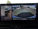アラウンドビューモニターを装備!<駐車の際にナビ画面に車を真上から捉えた映像が映ります。駐車の時、とても便利な装備です。>