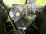 3列目シートはもちろん状態良好☆大人でもゆったりと座って頂けますので、大人数でのお出かけもラクラクです♪ご家族で、気の知れた仲間で、ドライブに行くのが楽しみですね♪