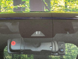 【トヨタセーフティセンス】走行中に前方の車両等を認識し、衝突しそうな時は警報とブレーキで衝突回避と被害軽減をアシスト。より安全にドライブをお楽しみいただけます。
