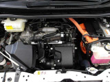 排気量は1800cc!エンジンとモーターが協調して走る先進のハイブリッドシステム。地球環境に優しいパワーユニットです!