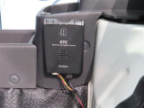 ETC車載器付きです。高速道路の料金所もスムーズに通過できます。