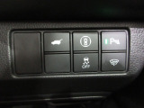 パーキングセンサーを装備しています。全車、弊社専門スタッフによる内外装クリーニングを実施しております。綺麗な状態でご納車いたします。