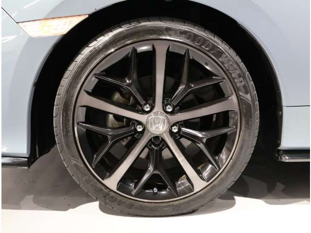 ホンダ シビック 1.5 の中古車詳細 (36,000km, ソニックグレー・パール 